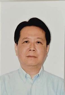 男人的脸
描述已自动生成